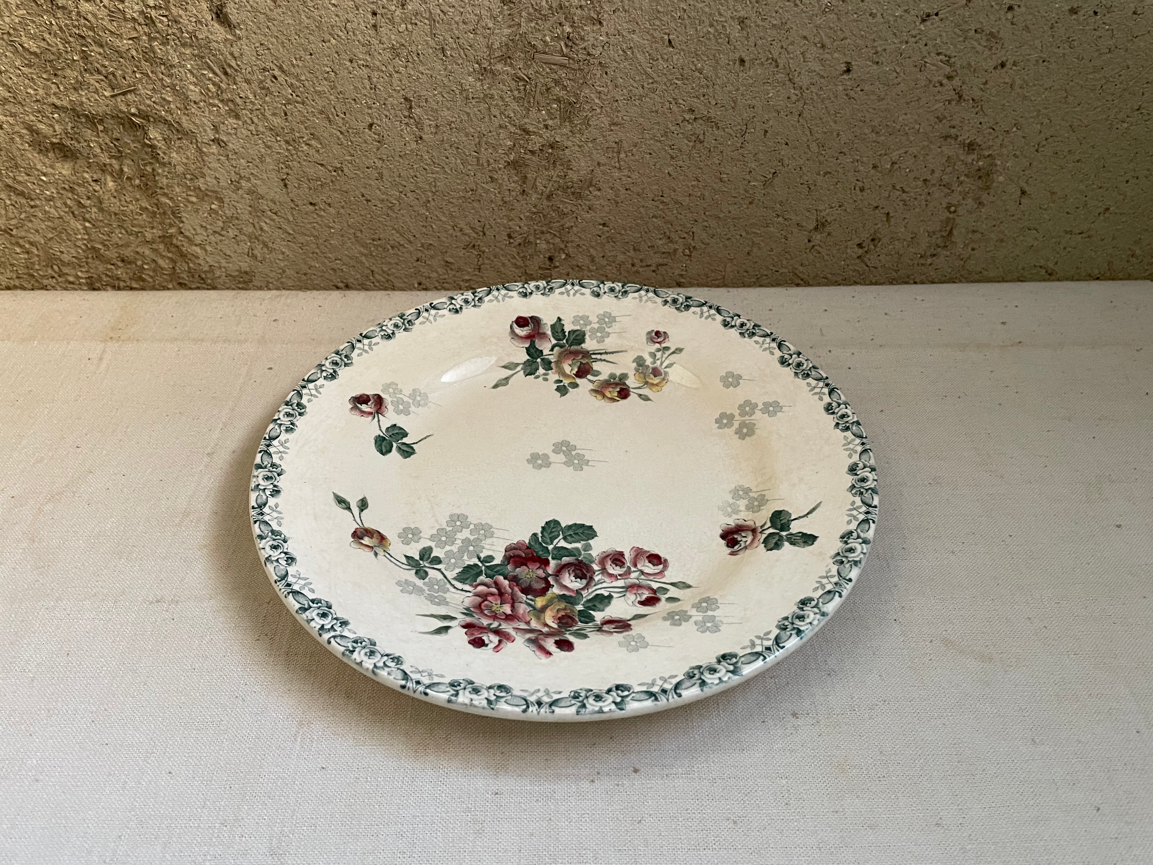 レア◯H.B &CIE (Choisy le Roi） “LUCIEシリーズ”　平皿　N-867