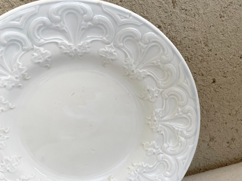 ◯Creil Montereau クレイユ モントロー レリーフ平皿 N-894