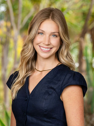 Professional student headshot photographed by Galvez Photography, showcasing how to prepare for professional headshots with appropriate attire and a confident, natural smile.