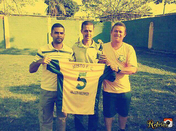 Uniforme ? Não... Alegrias Sim