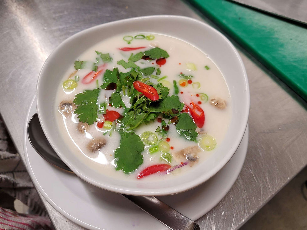 Tom Kha image