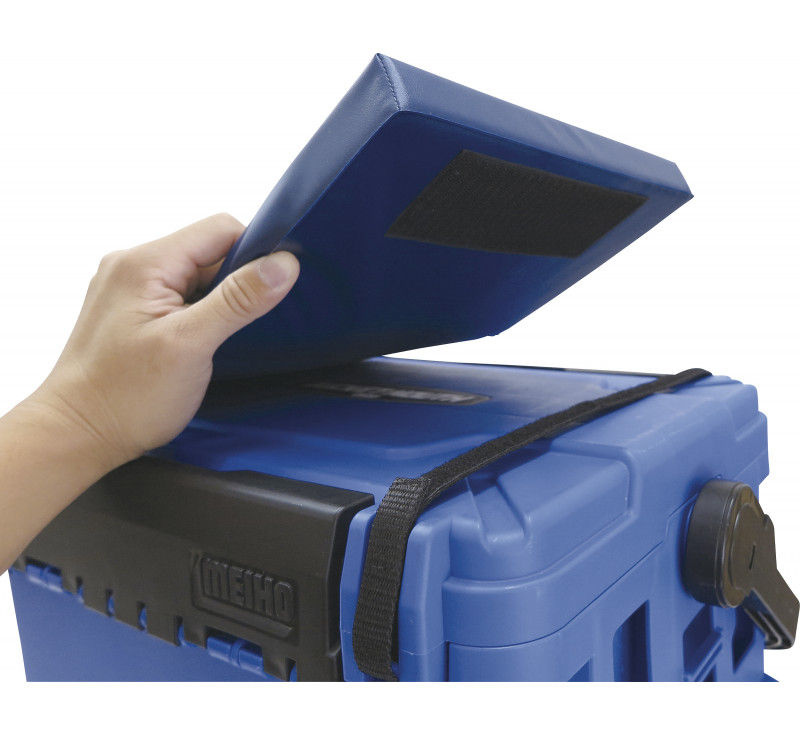 Thumbnail: MEIHO Bucket Mouth BM 7000 Blau: Ein hochwertiger Angelkoffer von MEIHO, bekannt für seine Robustheit und Funktionalität, perfekt für die sichere Aufbewahrung und den Transport von Angelgeräten und Zubehör, ideal für Angler, die nach einer zuverlässigen Lösung für ihre Angelausrüstung suchen.