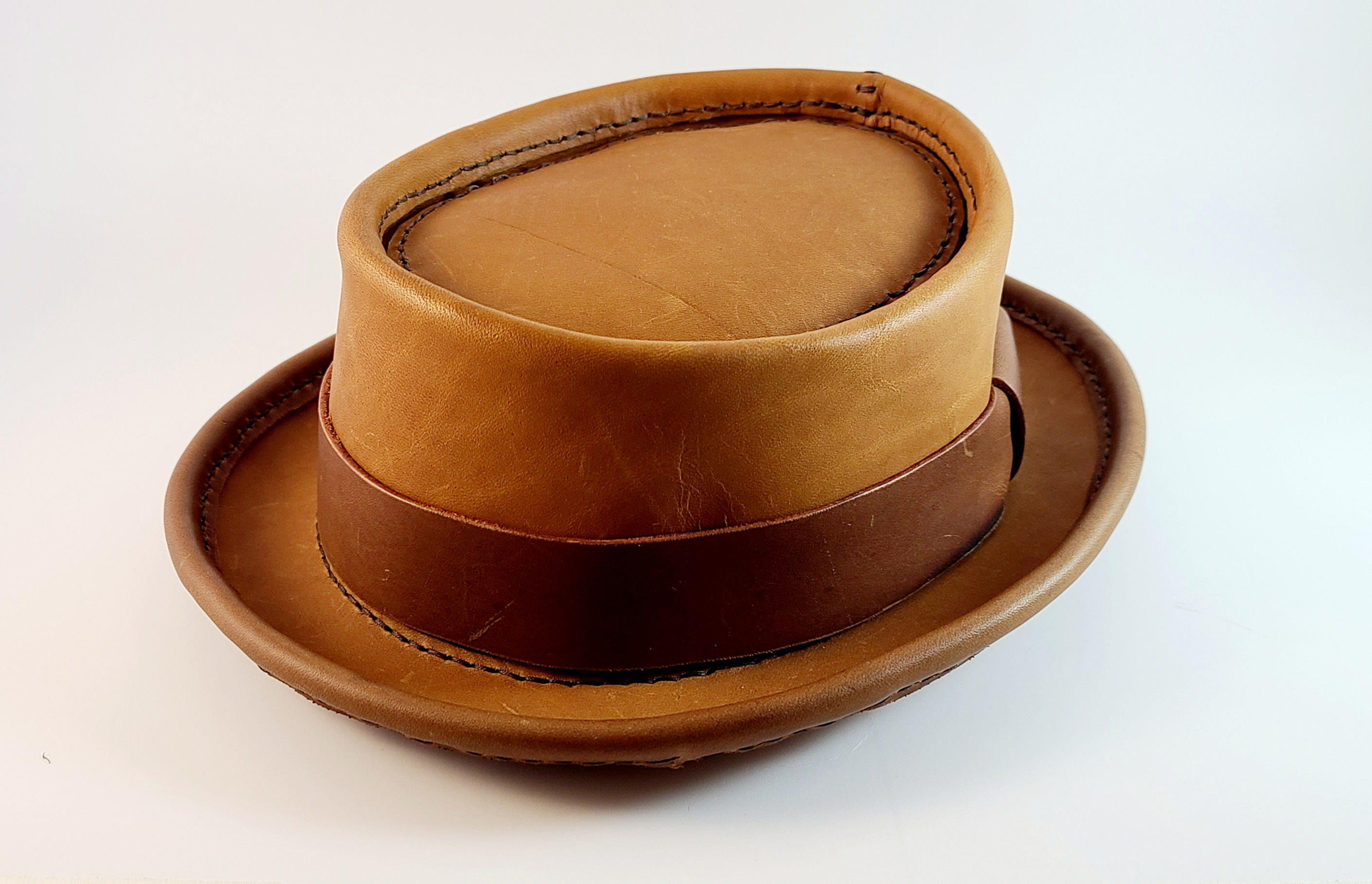 Caramel Porkpie 21.5"