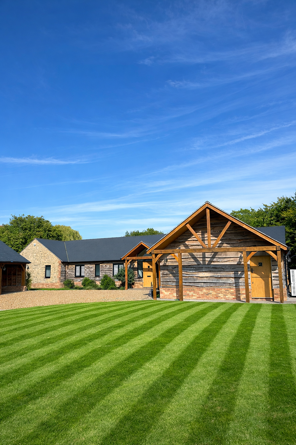 Summer lawn care in Sevenoaks