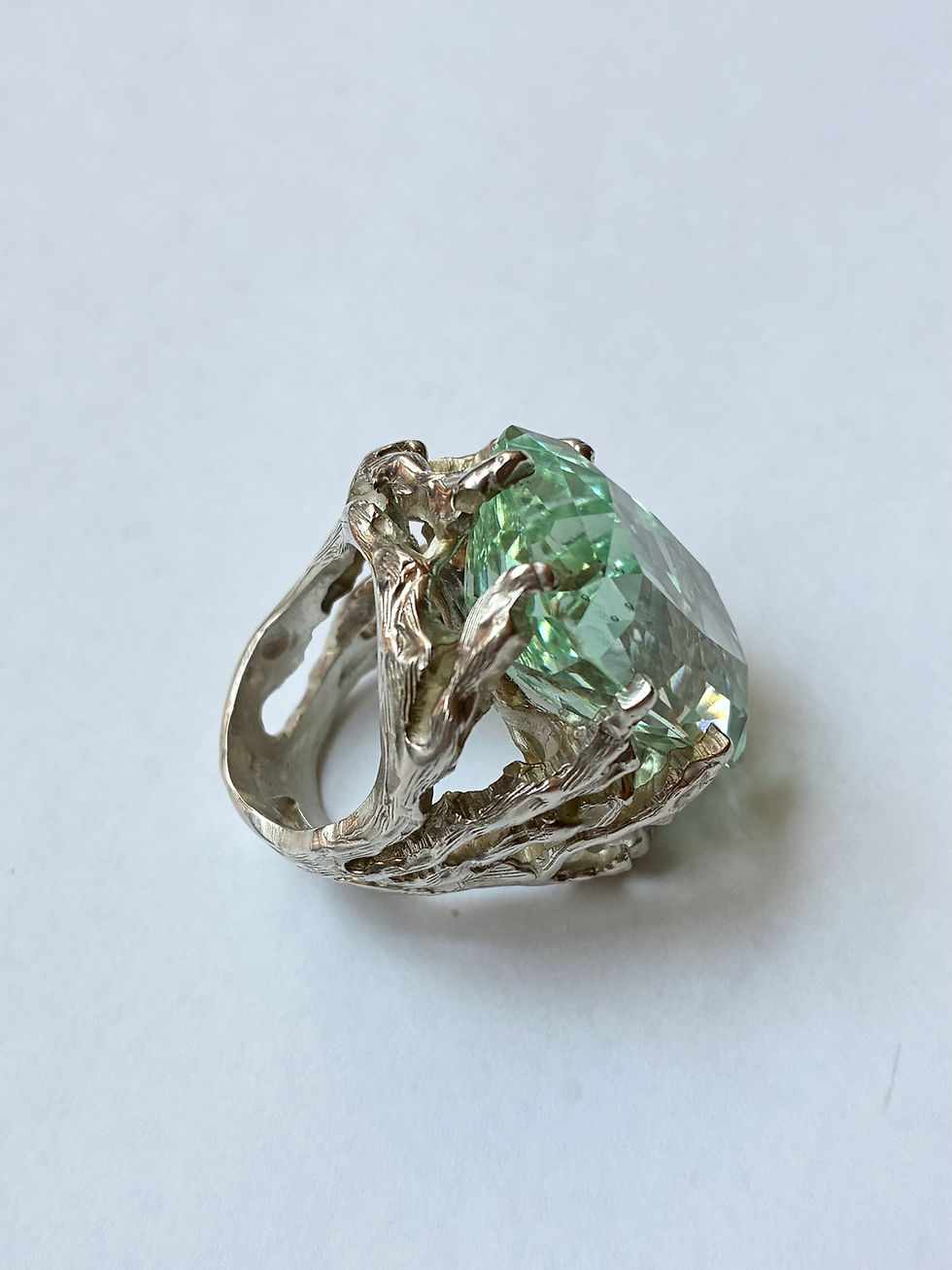 Thumbnail: Aigue-marine 46 carats