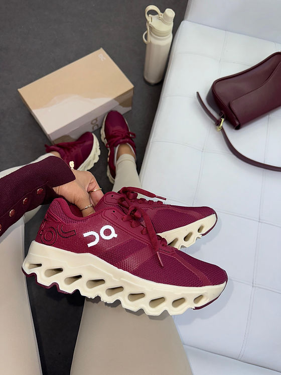 Tenis on cloud bordo | Sara Shoes