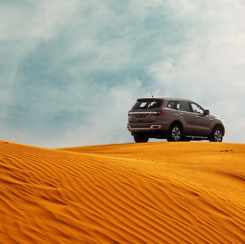 Ford Endeavour at Jaisalmer sand dunes by Parag Parelkar