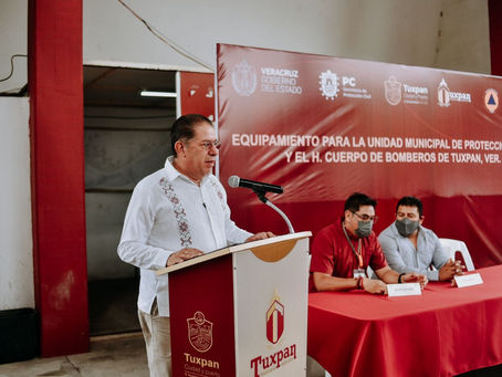 ENTREGAN EQUIPAMIENTO A UNIDAD DE PROTECCIÓN CIVIL MUNICIPAL Y BOMBEROS