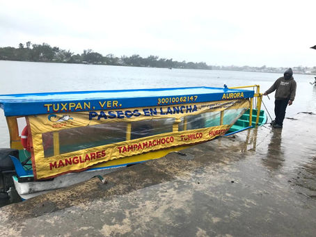 CON MUCHA PRECAUCIÓN CONDUCEN LAS LANCHAS LOS OPERADORES QUE DAN SERVICIO EN EL RÍO TUXPAN