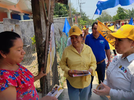 EL GUAYABAL TIHUATLÁN SE VISTE DE AMARILLO CON LA VISITA DE ZITA LOYA Y ARELI BAUTISTA PÉREZ