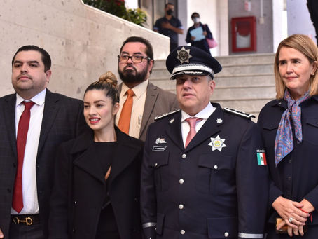 PERIODISTAS Y POLICÍAS COMPARTEN RIESGOS EN SU TRABAJO, GUTIÉRREZ MALDONADO