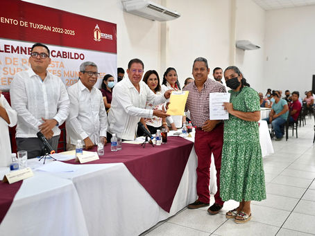 ENTREGAN CONSTANCIAS DE MAYORIA A AGENTES Y SUBAGENTES MUNICIPALES