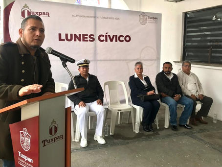EN TUXPAN CELEBRAN EL DÍA DEL PACTO DE XOCHIMILCO EN ACTO CÍVICO