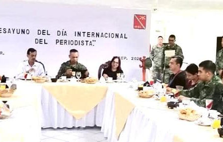 EN TUXPAN CELEBRAN EL ''DÍA INTERNACIONAL DEL PERIODISTA'' MILITARES Y REPRESENTANTES DE LOS MEDIOS
