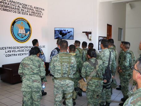 VISITAN INSTALACIONES DE LA FUERZA NAVAL DEL GOLFO