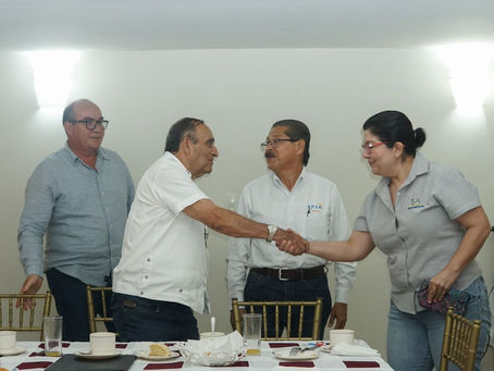 ORGANISMOS EMPRESARIALES DAN RESPALDO A JAVIER VELÁZQUEZ