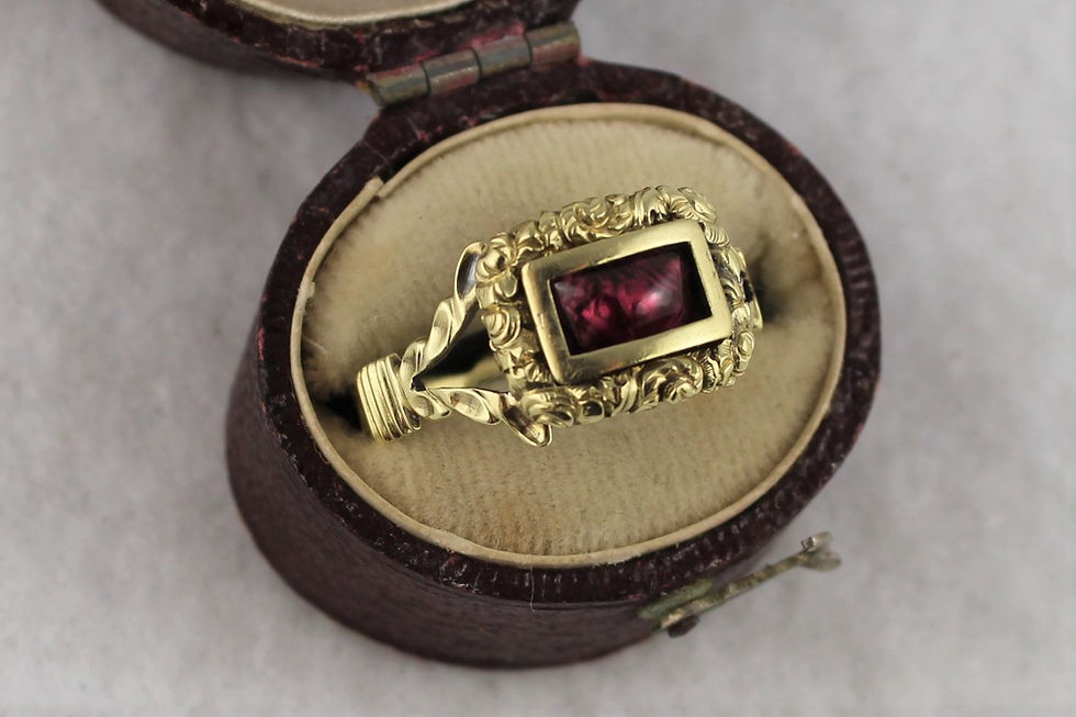 Thumbnail: Beautiful Antique Georgian Chased Foiled Garnet Ring, 15K Gold, Unique Band