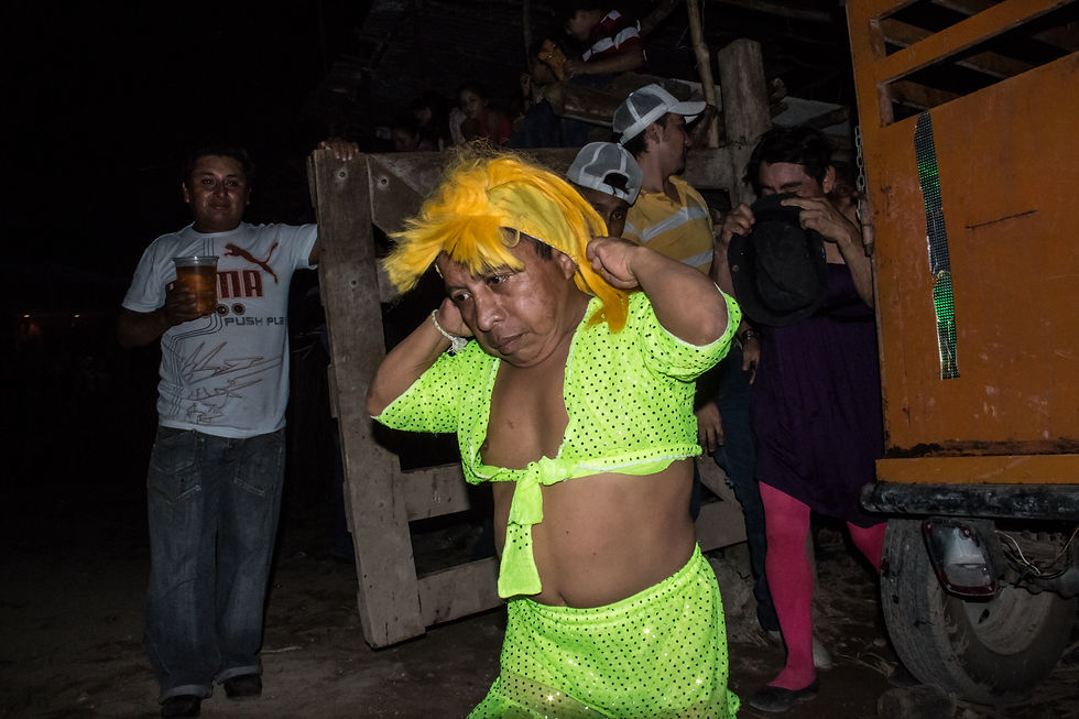 Minitoreros en Dzidzantún