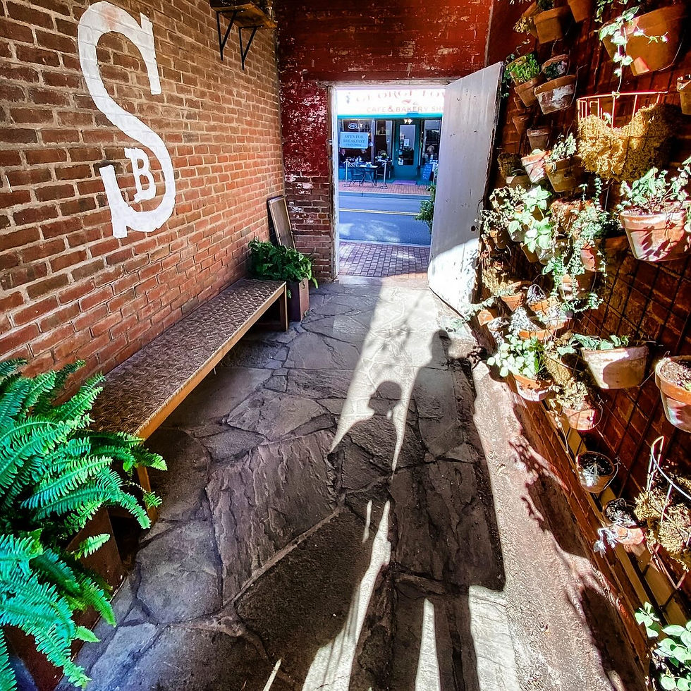 Sidebar Entrance