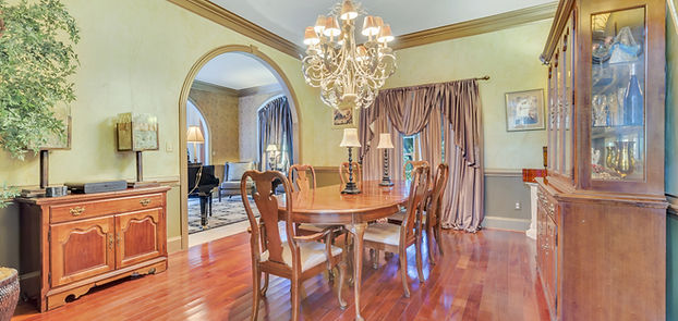LOTL_DiningRoom2.jpg