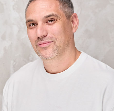 Care.time - 850 2048px © Armin Muratovic.jpg