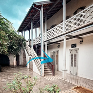 הסטודיו במתחם התחנה