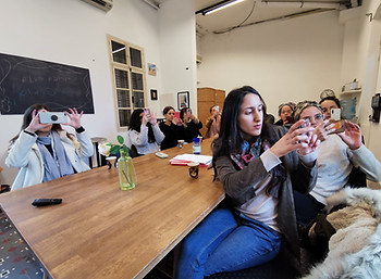 הסטודיו בתחנה