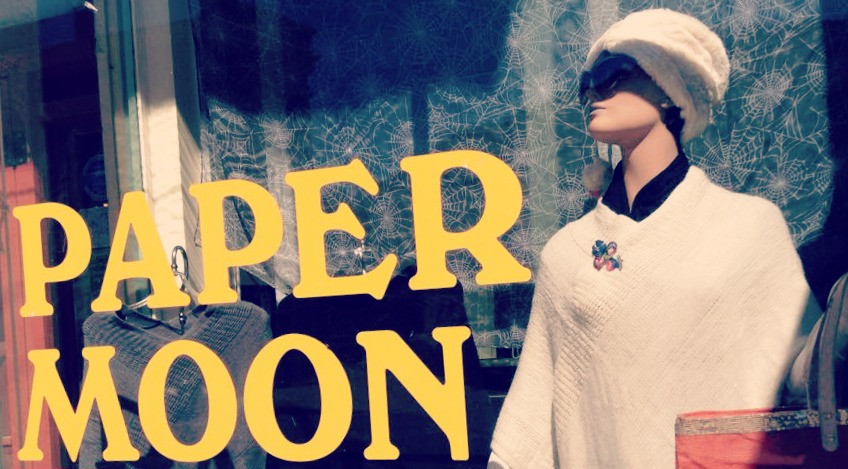 www.papermoonbooks.com