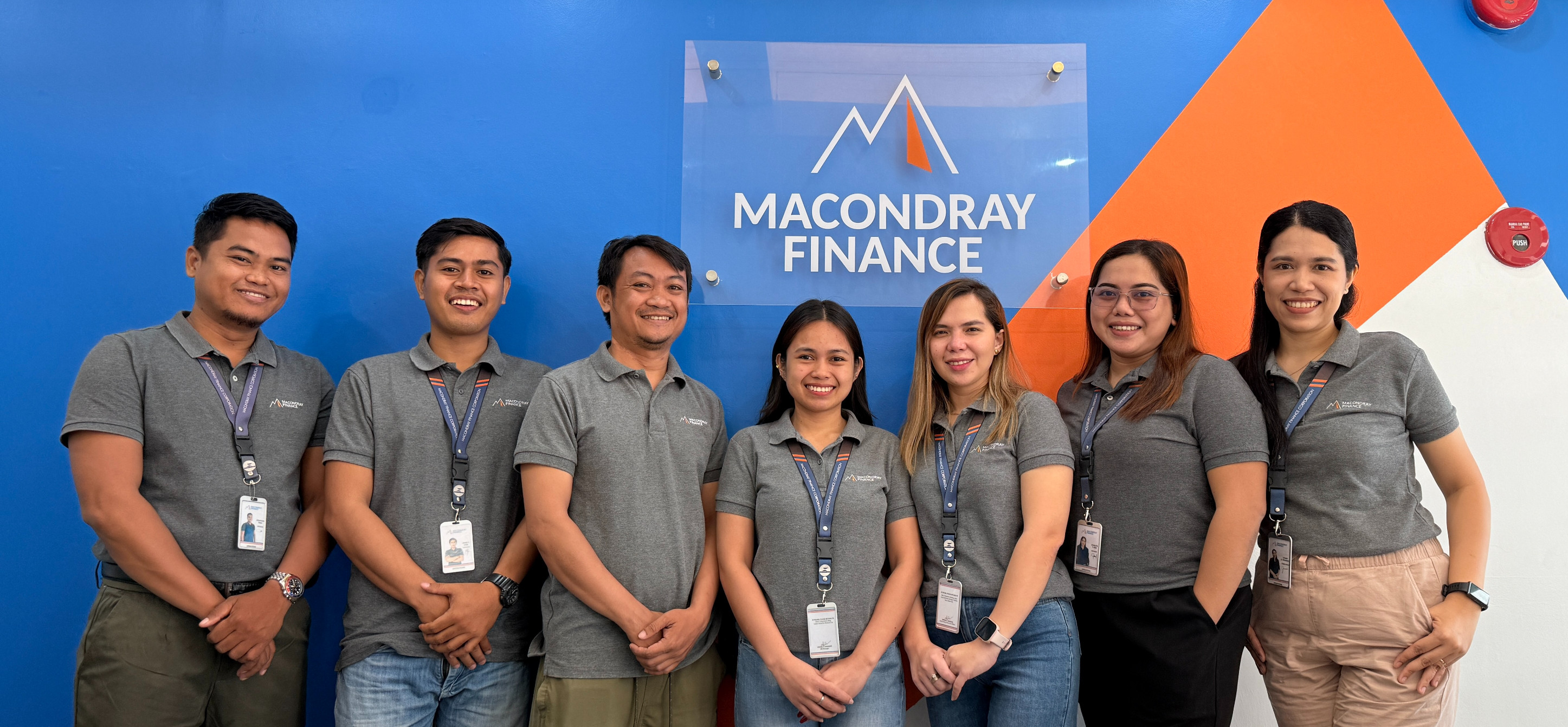 Butuan Team at the new office