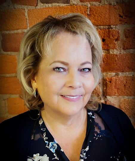 Breanda headshot.jpg