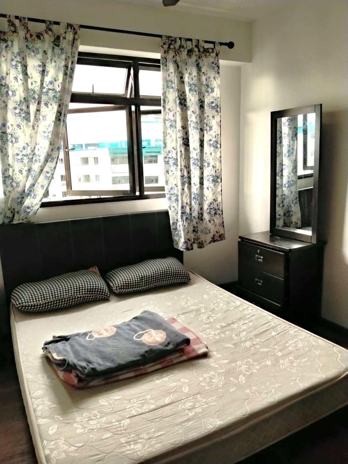 Common Room for Rent at Blk 799A Woodlands Drive 60. Own Bathroom!