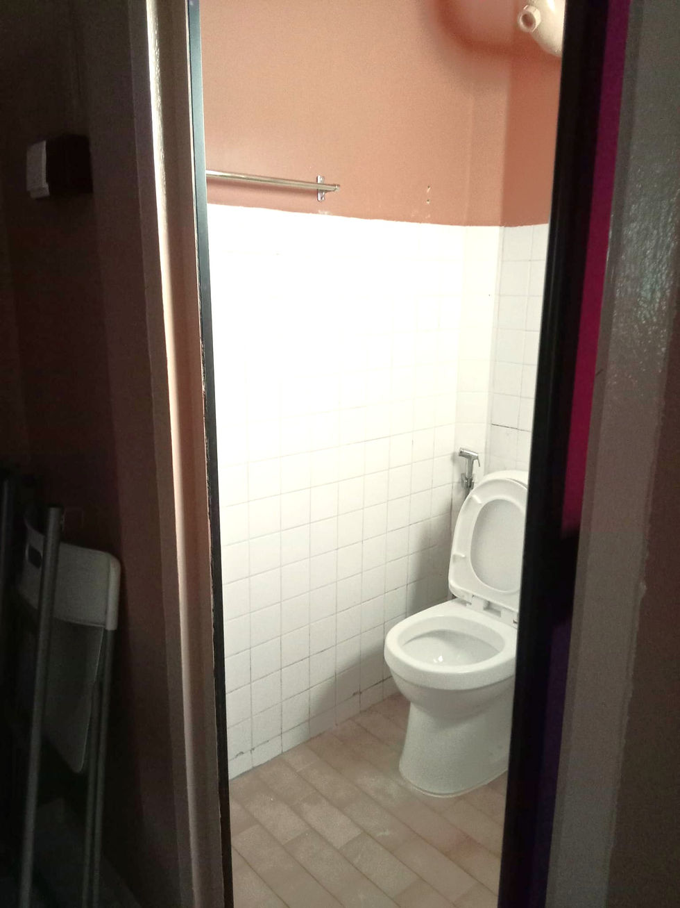 Thumbnail: Master Room for rent at Blk 420 Bukit Batok West Avenue 2. Can do cooking