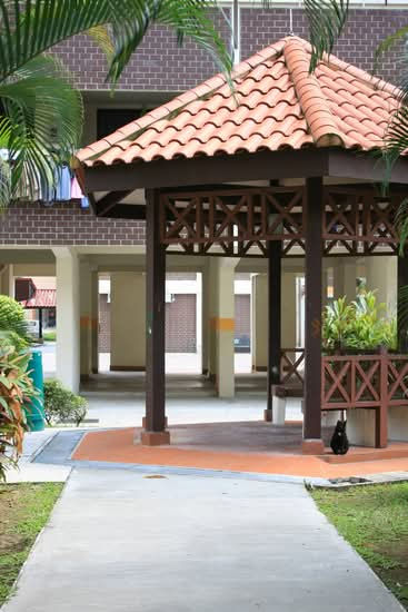 4R flat for rent at Blk 833 Yishun Street 81. Near to Khatib MRT!