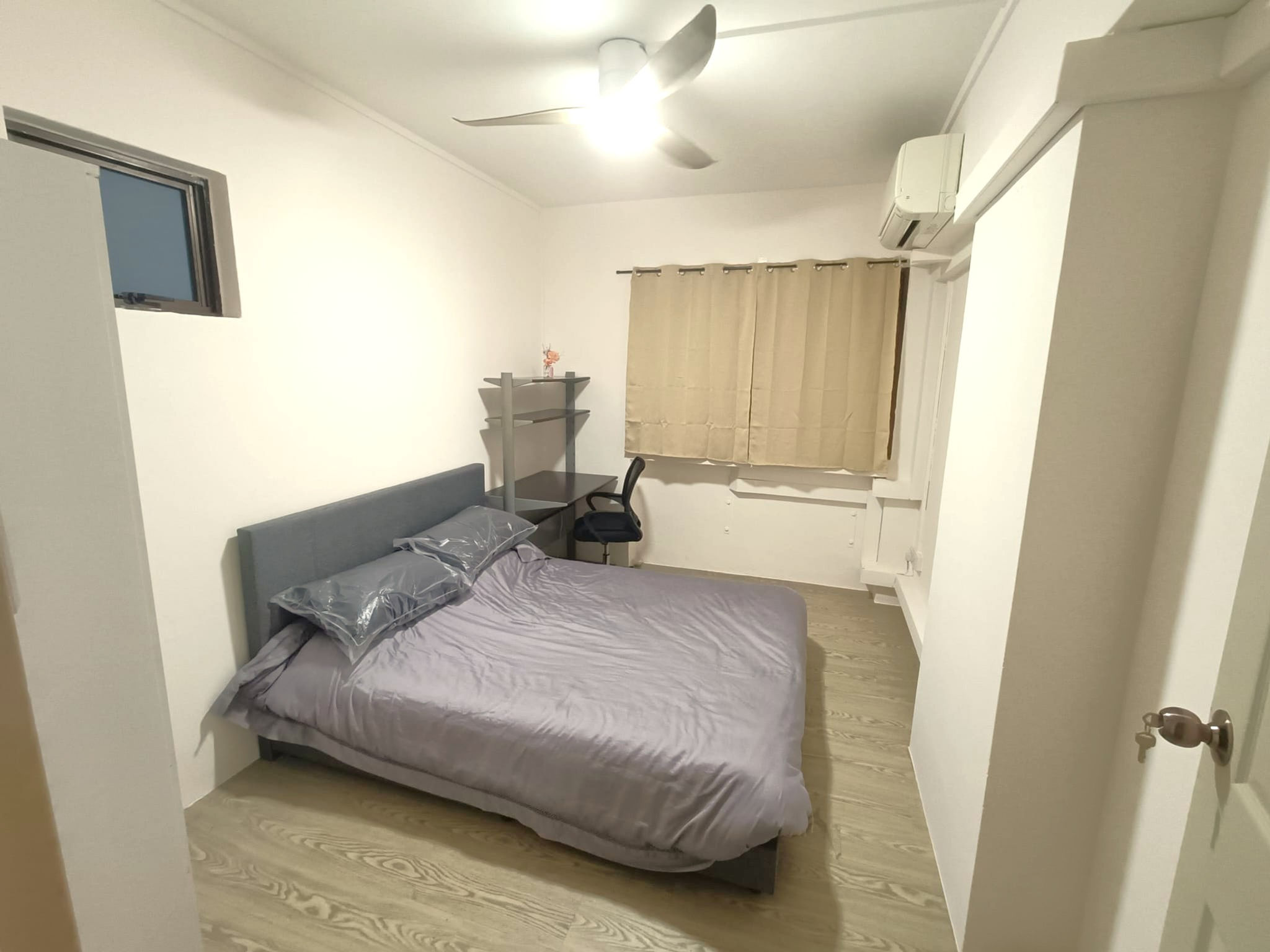 2 Common Rooms for rent at Blk 502 Jelapang Road. (Female or Couple only)