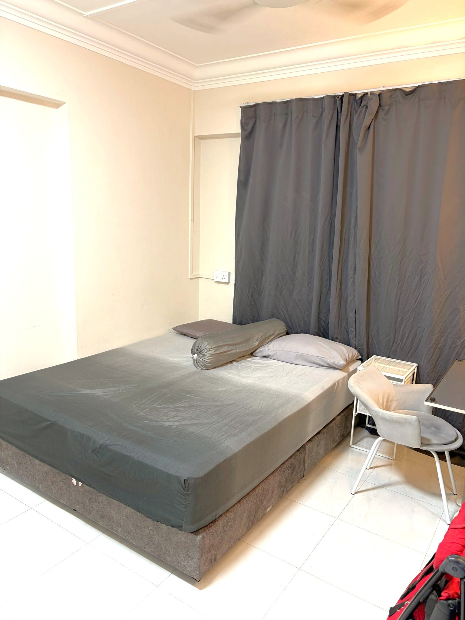 Common room for rent at Blk 194 Rivervale Drive, Can do Cooking!