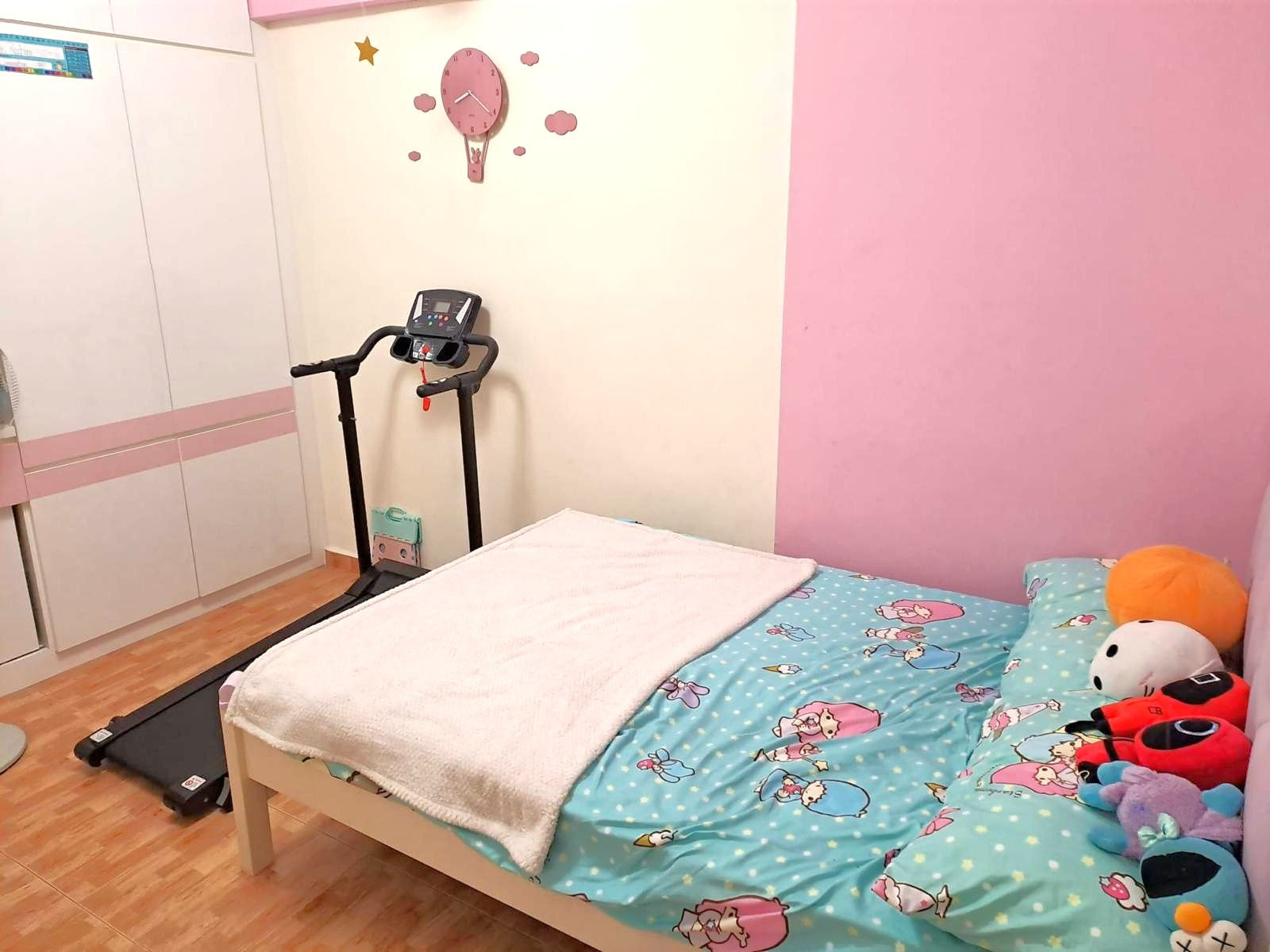 Common room for rent at Blk 485 Admiralty Link.