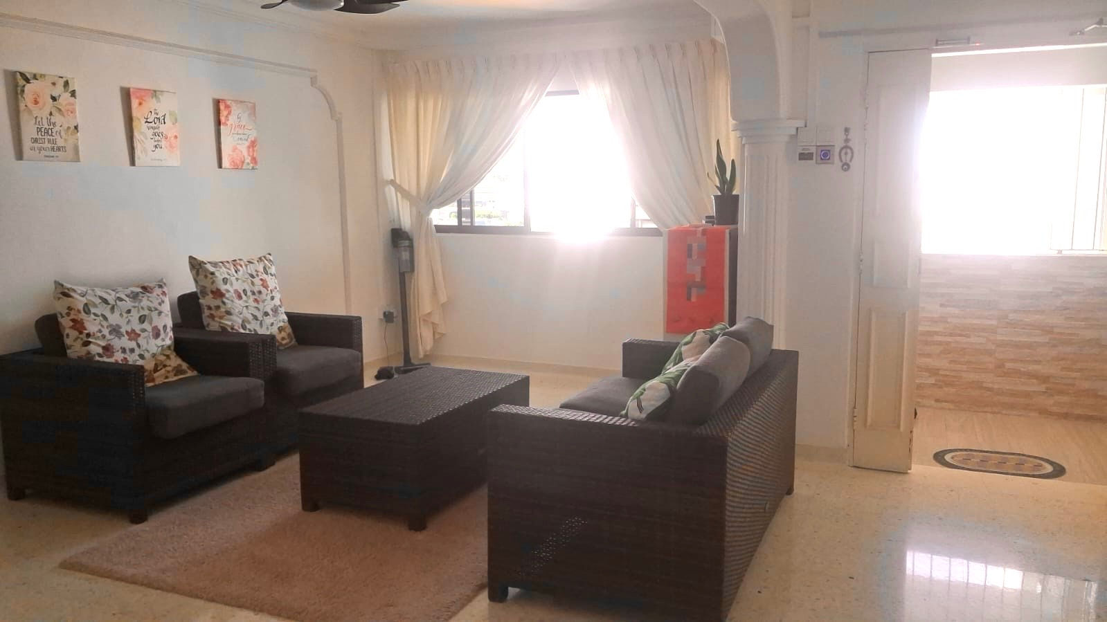 4R flat for rent at Blk 408 Pandan Gardens.