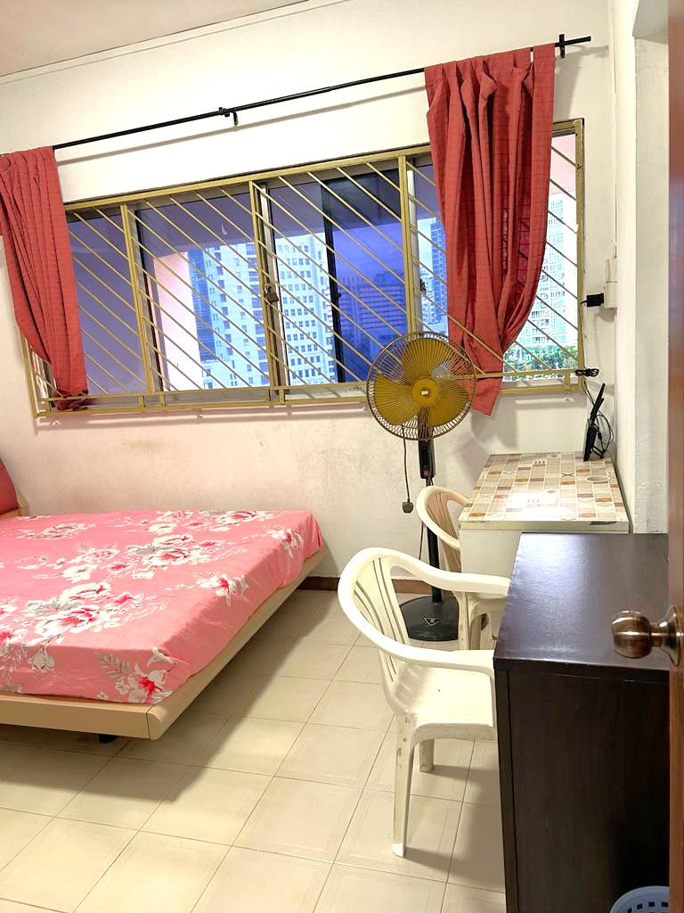 Thumbnail: Whole unit for rent at Blk 105 Jalan Rajah. Near to Toa Payoh MRT!