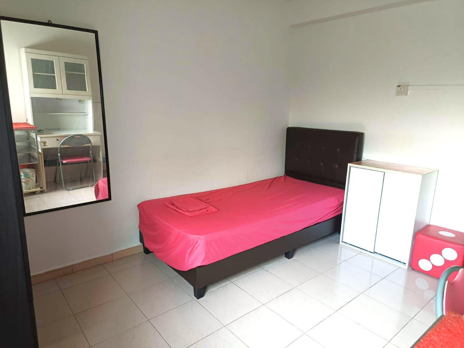Common room for Rent at Blk 34 Telok Blangah Way, {SINGLE PAX}