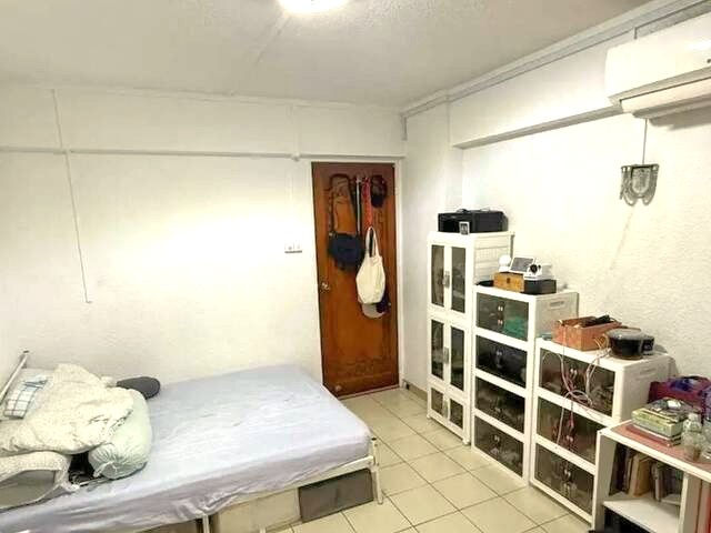 Master and Common Room for rent at Blk 879 Yishun Street 81, Can Do Cooking!