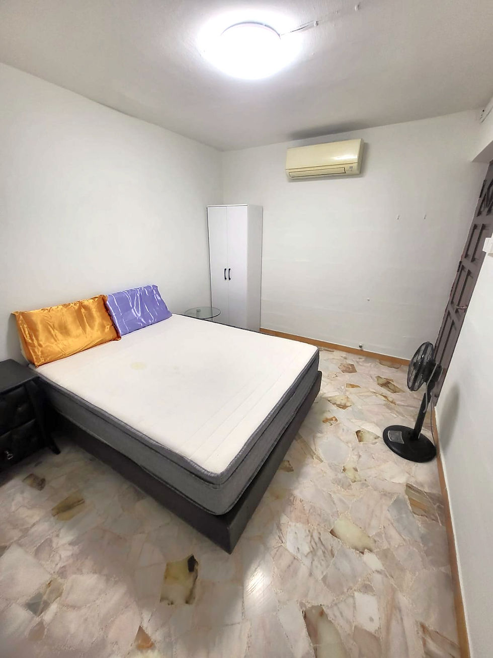 Thumbnail: Common room for Rent at Blk 219 Jurong East Street 21.Near to Chinese Garden MRT