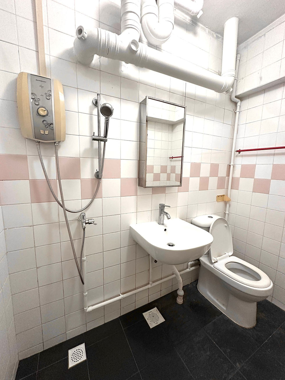 Thumbnail: 4R flat for rent at Blk 668D Jurong West Street 64. Near to Boon Lay MRT