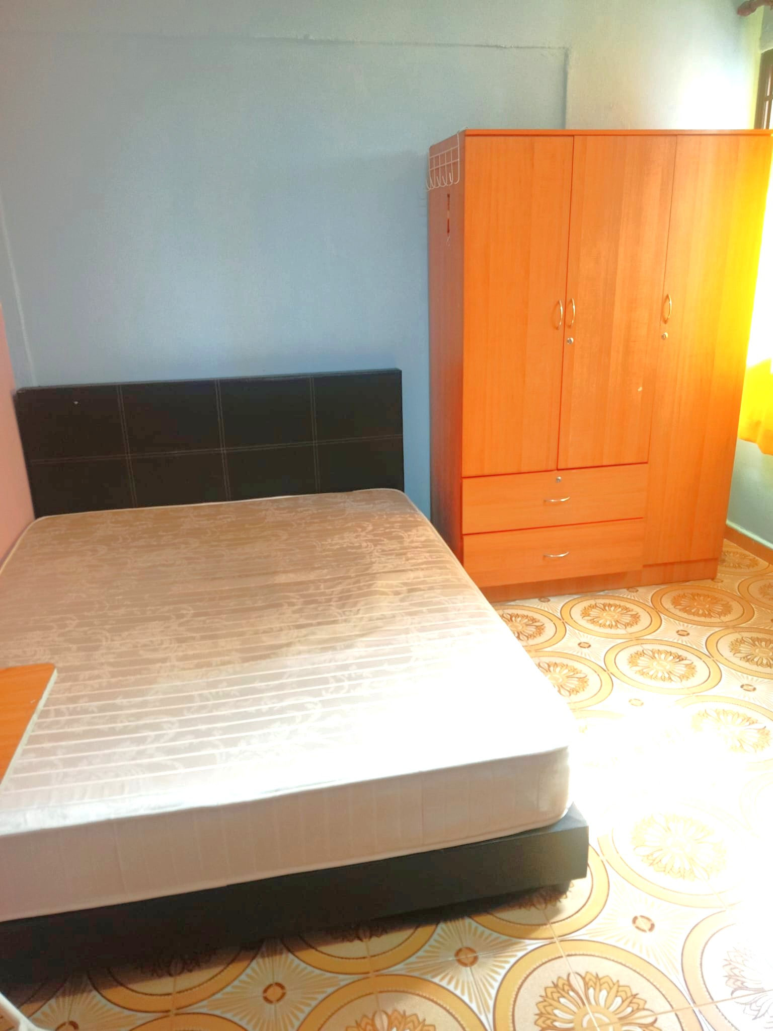 Common Room for rent at Blk 121 Ang Mo Kio Avenue 3, FEMALE ONLY!
