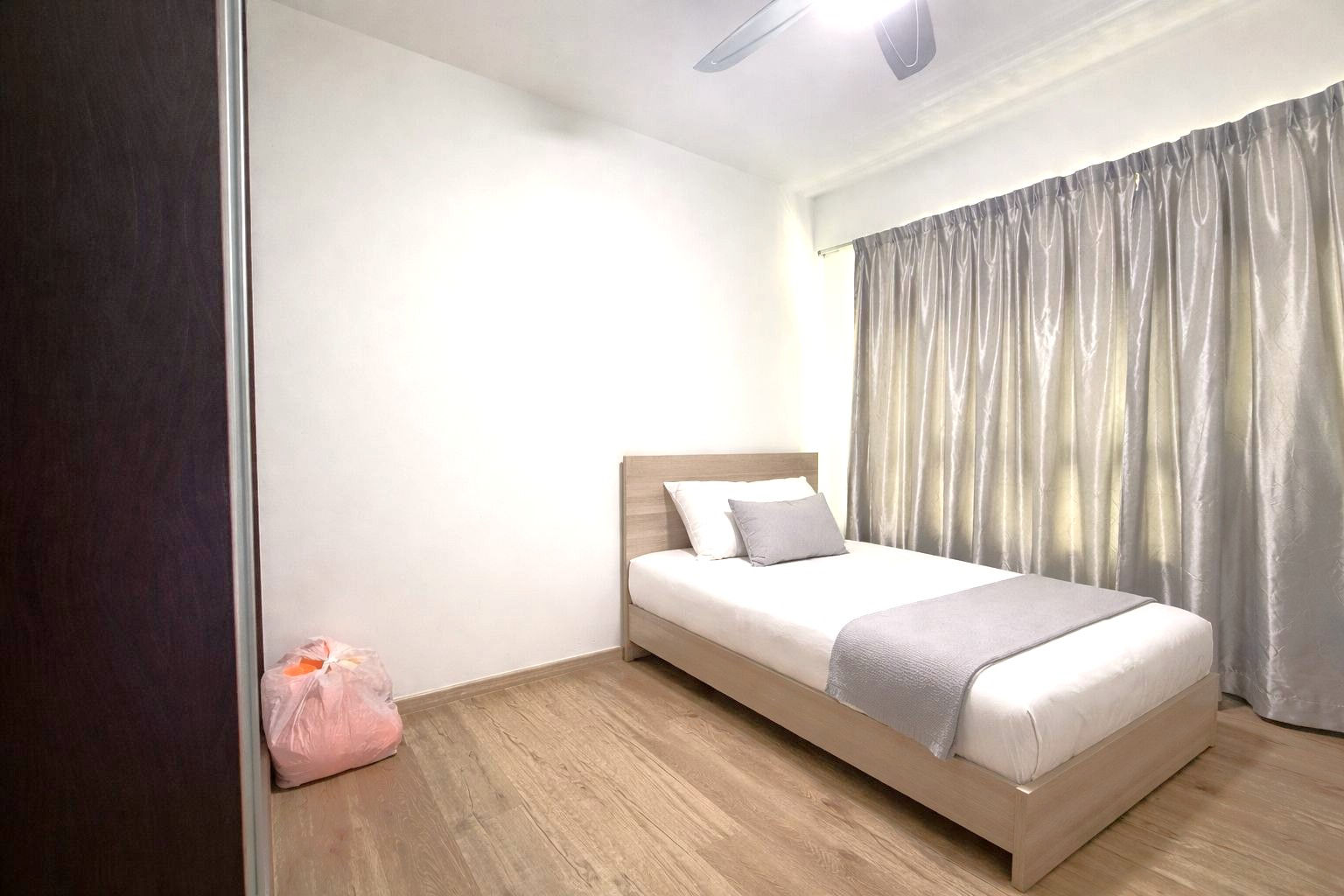 Common room for rent at Blk 216D Compassvale Drive, (Female Only)