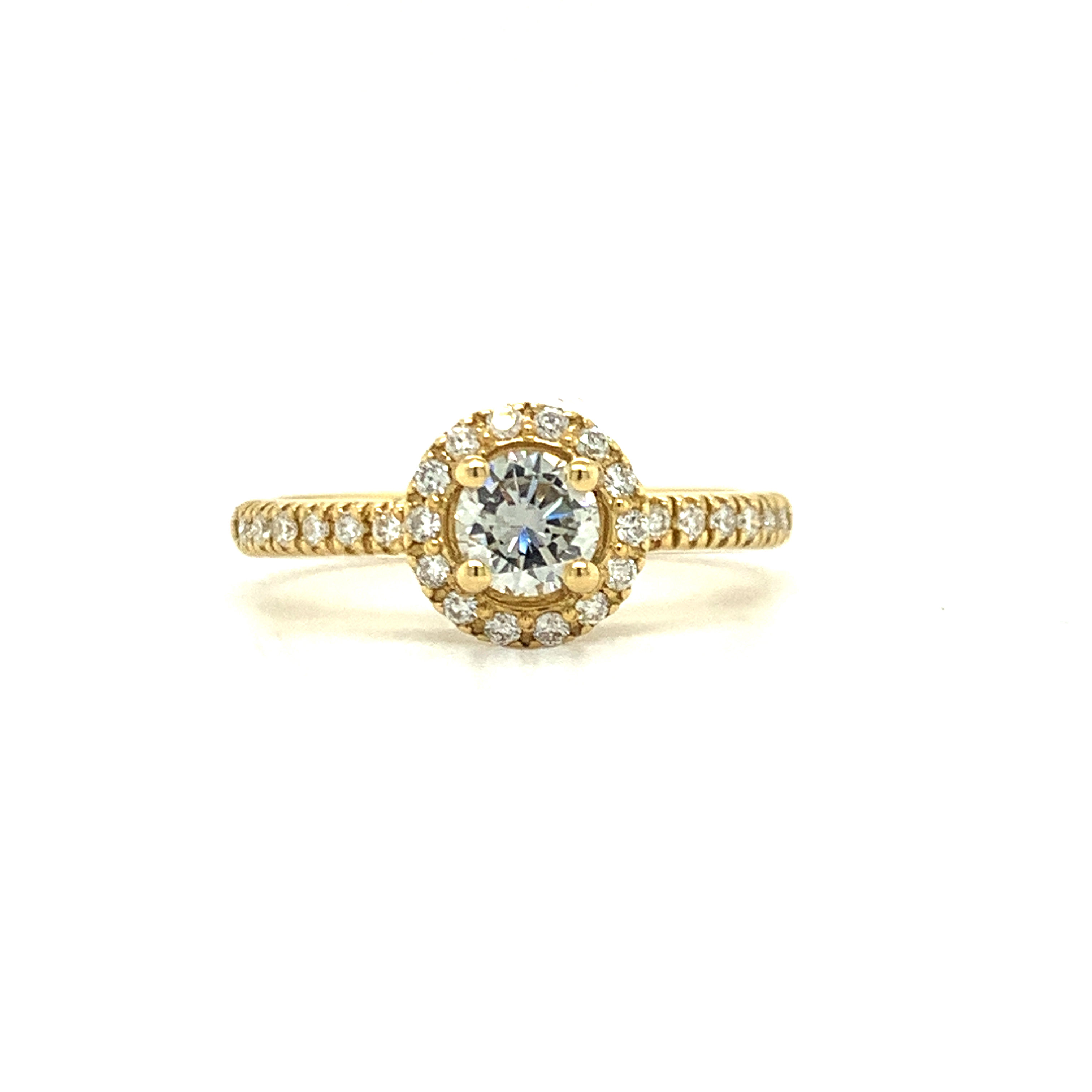 ROUND HALO SOLITAIRE