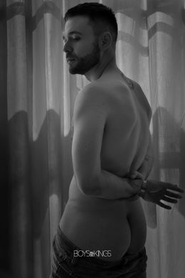 REYBADESAN_BOYSWILLBEKINGS_AGUSTIN2_032B.JPG