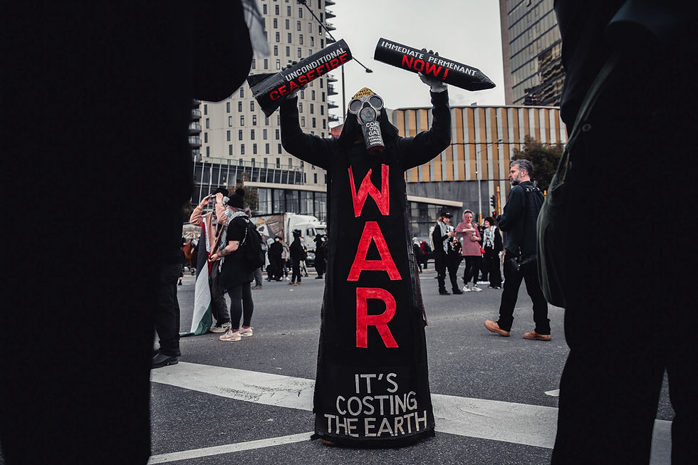 CBD chaos as anti-war protests descend into violence