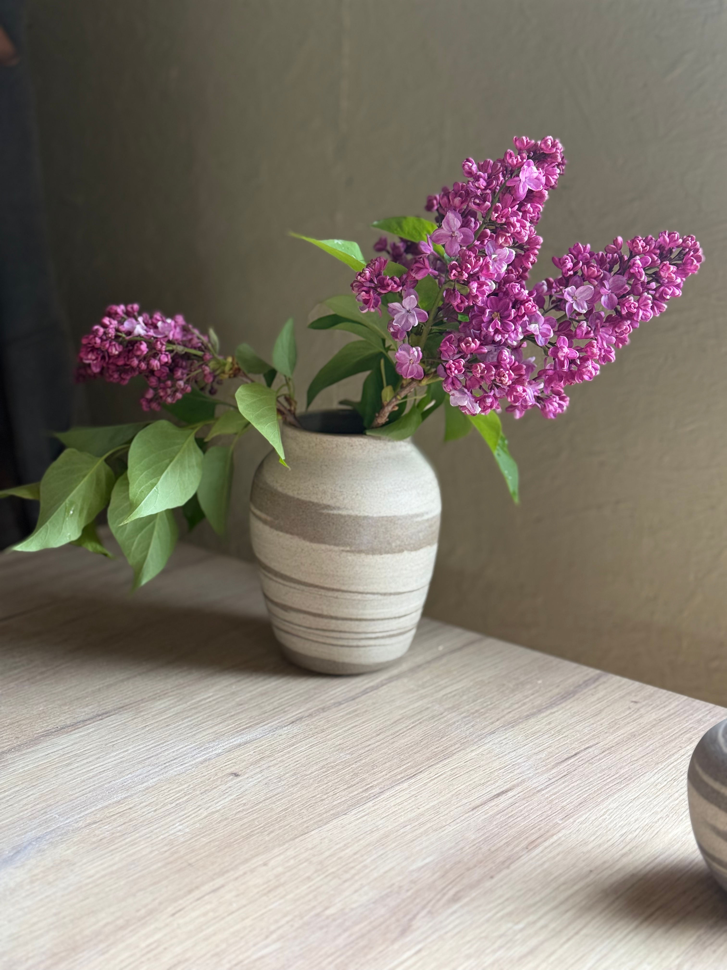 Sanddyne vase