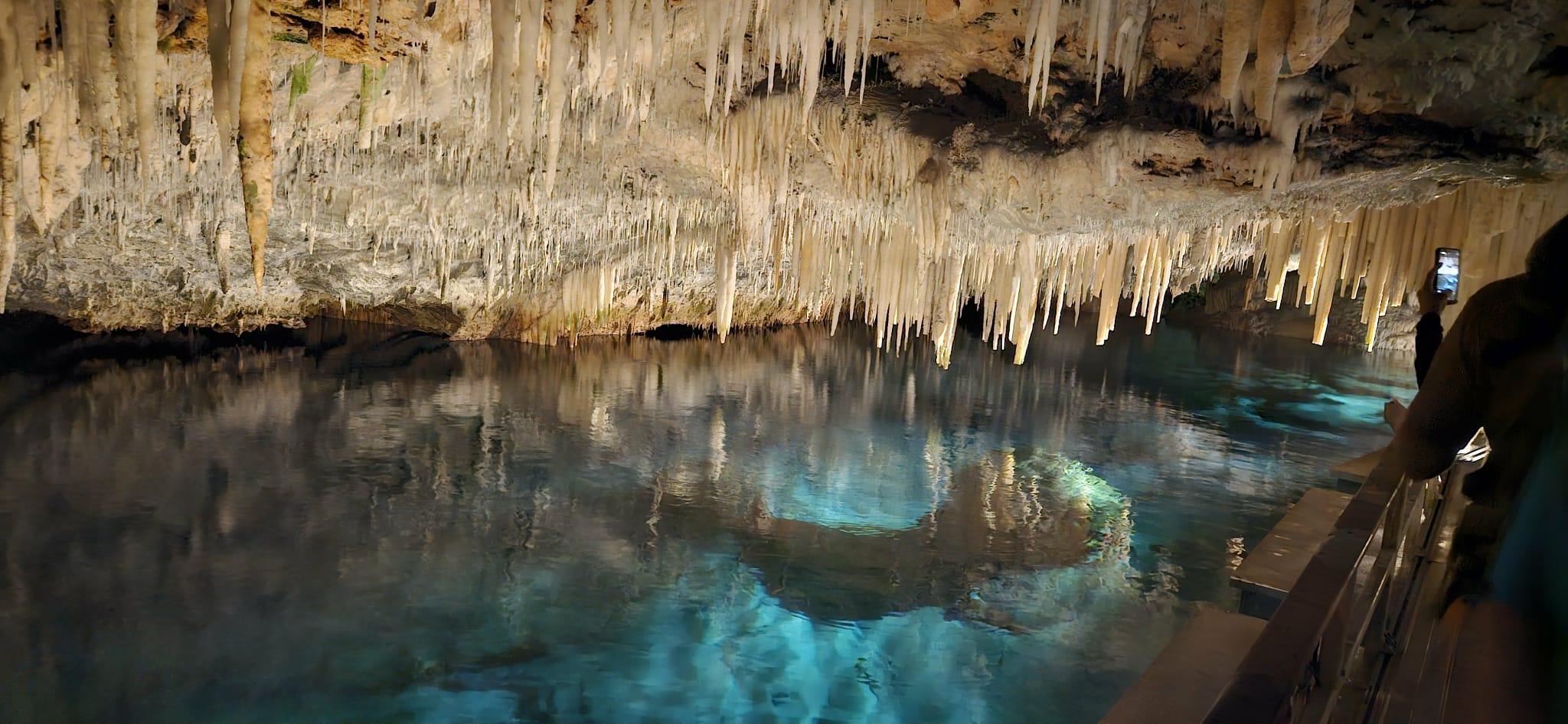 Bermuda cave