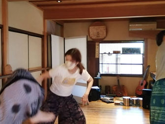 音と動きの即興ワークショップ